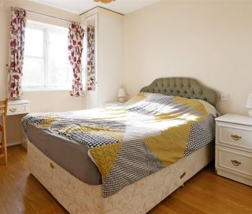 2 bedroom semi-detached house to rent - Photo 3