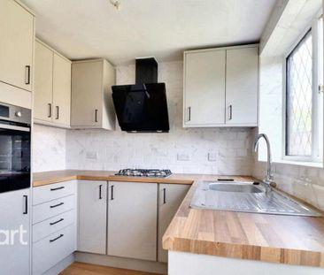 3 bedroom semi-detached house to rent - Photo 4
