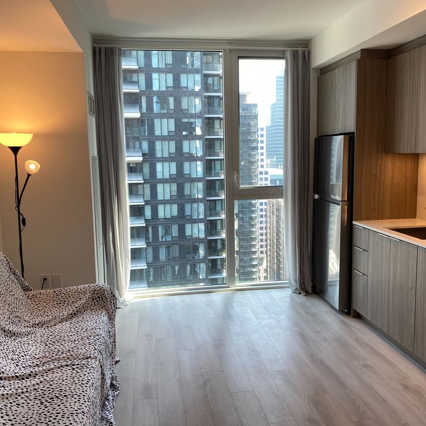 For Lease - 357 King Street Unit# 2505, Toronto, Ontario - Photo 1