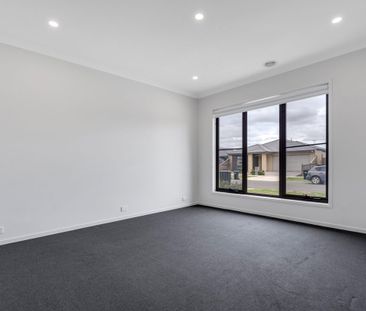 48 Himalaya Drive, Diggers Rest, VIC 3427 - Photo 3