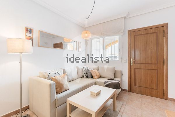 Alquiler de piso en Calle Berenguer de Massanet - Photo 1