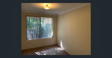 3-Bedroom home with flexible living - Photo 5