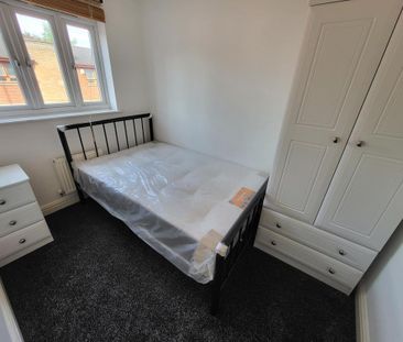 3 bedroom townhouse to rent - Photo 1