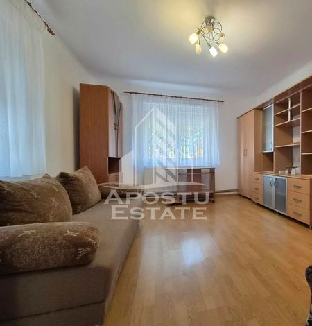 Casa cu doua apartamente,zona Gradiste - Photo 2