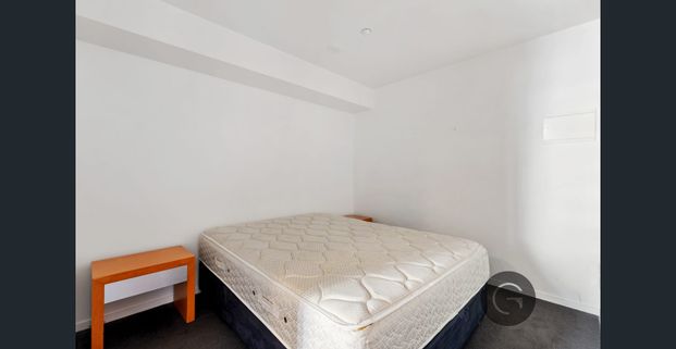 Effortless City Living in the Heart of Melbourne - Photo 1