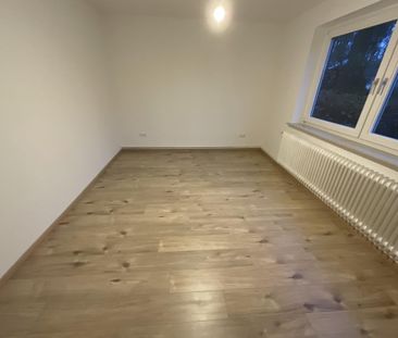 Renovierte 4-ZKB-Erdgeschosswohnung in der Peterstraße zu vermieten! - Foto 2