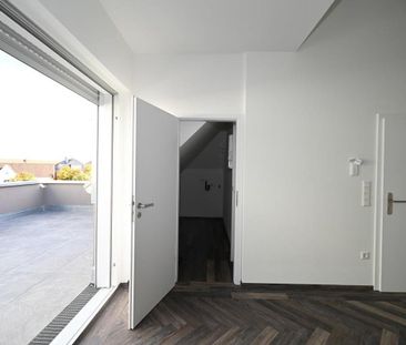 Loftartige 3-Zimmer-Wohnung mit Dachterrasse, Neumarkt - Hallstraße - Photo 1