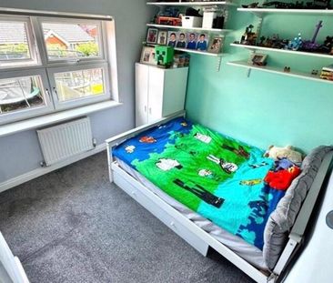 4 bedroom detached house to rent - Photo 4