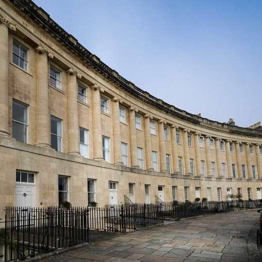 Royal Crescent, Bath, BA1 - Photo 1