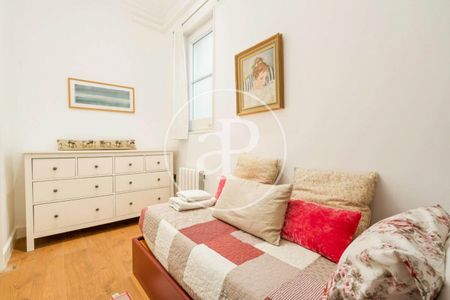 Furnished apartment on Calle Castellnou - Photo 4