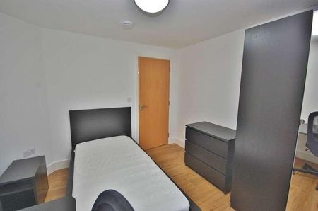 Winchester City Centre, SO23 - Photo 2