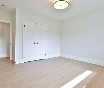 For Lease - 80 Stephen Drive, Caledon, Ontario - Photo 1