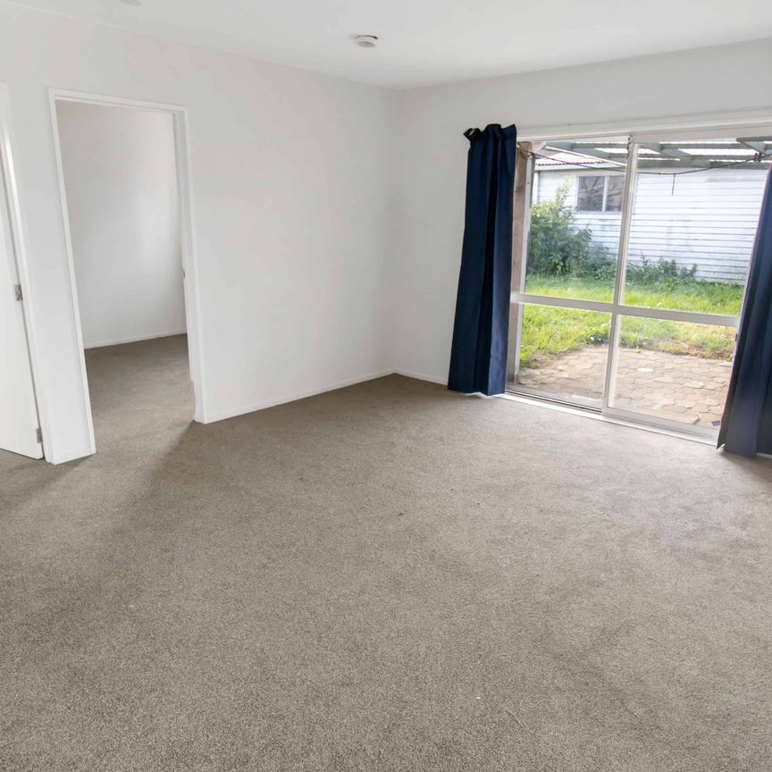 Freshly updated 3 bedroom home in prime Papatoetoe location! - Photo 1