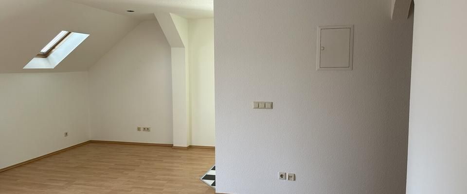 Sehr schöne 2-Raumwohnung mit Einbauküche und gemütlichen Balkon!!! - Foto 1