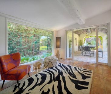 Maison à louer Mougins, Cote d'Azur, France8 500 EUR / Mois - Photo 3