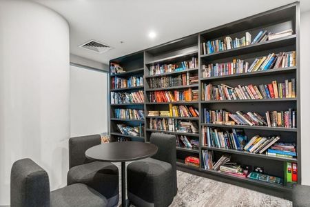 Modern City Living with Breathtaking Views - Photo 2