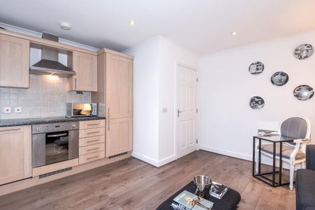 2 bedroom apartment to rent - Photo 4