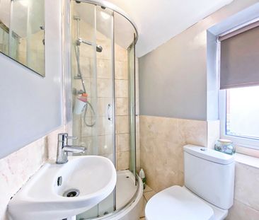 High Street, Aldershot, GU12 - Photo 5