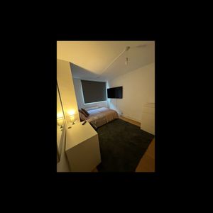 Room in a Shared Flat, Ifield House, SE17 - Photo 2