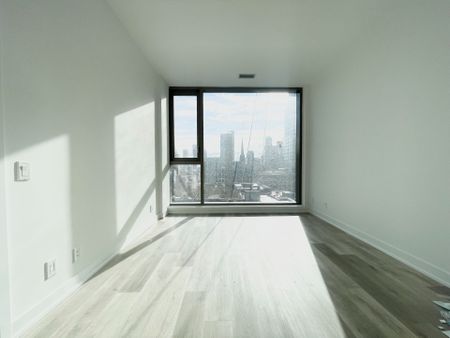 For Lease - 88 Queen Street Unit# 706, Toronto, Ontario - Photo 2