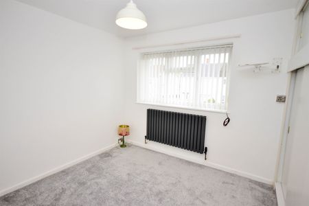 3 bed semi-detached house to rent in Coniston, Wardley, NE10 - Photo 5