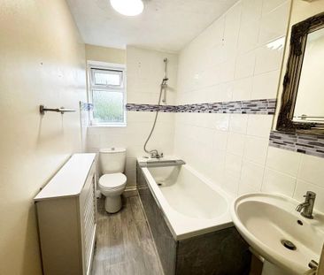 2 bedroom terraced house to rent - Photo 6