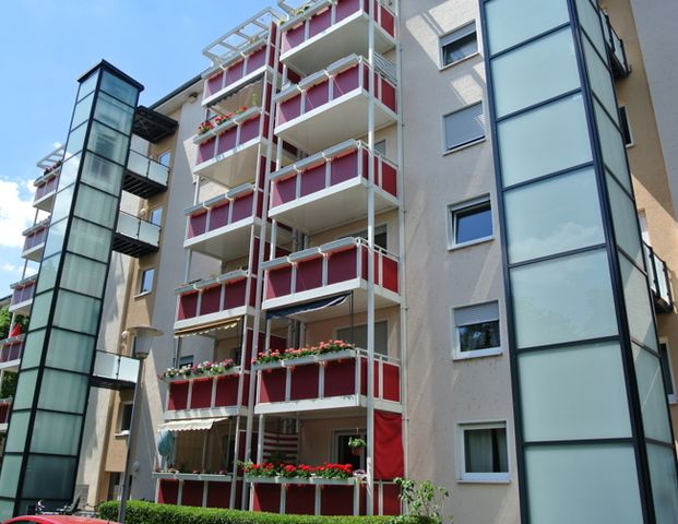 Modernisierte 3-Zimmerwohnung mit Balkon ... - Photo 1