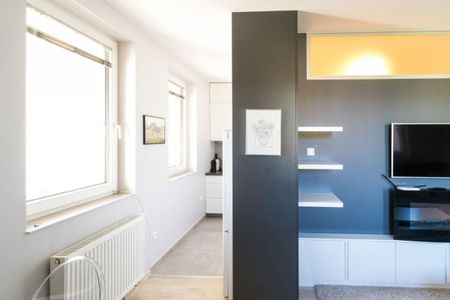 2 - Pokojowe Mieszkanie, balkon, Wola Justowską 37 m² – zdjęcie 2