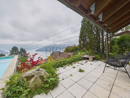 Exklusives 5.5-Zimmer-Doppelhaus mit beheizbarem Pool, Hot Tub und Panoramablick auf den Vierwaldstättersee - Foto 1