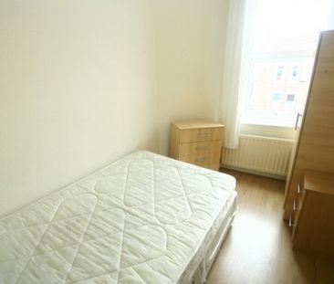 3 Bed - Simonside Terrace, Heaton, Ne6 - Photo 5