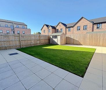 4 bedroom terraced house to rent - Photo 3