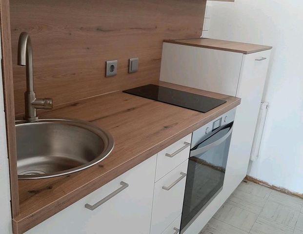 zur Vermietung 1 Zimmerapartment mit Loggia Erlangen Bruck - Photo 1