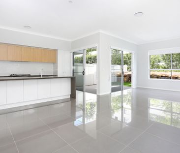 Luxury Family Home - Photo 2