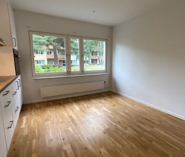 Västerleden, Enköping - Photo 1