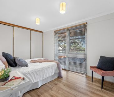 4 Hebden Street, Greensborough VIC 3088 - House For Rent | Domain - Photo 1