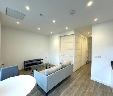 Studio to rent - Photo 3
