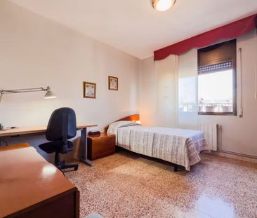 Carrer de Terra Baixa, L'Hospitalet de Llobregat, Catalonia 08901 - Photo 5