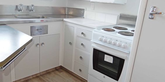 NORTH END BEDSIT - Photo 3