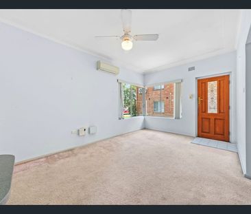 Fantastic Two-Bedroom Villa in Prime Gosford Location - Photo 1