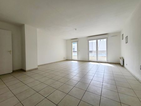 Location Appartement 3 pièces 71 m2 à Nice - Photo 5