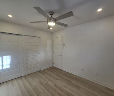 298 8e Avenue - Photo 3