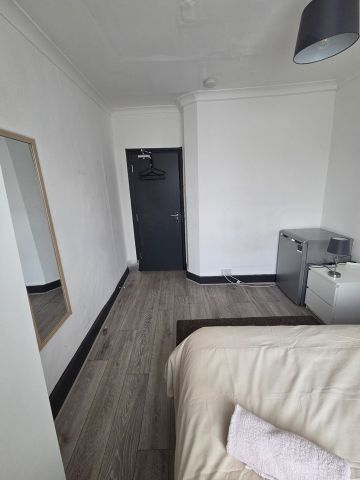 Room in a Shared House, Roseberry Gardens, N4 - Photo 5