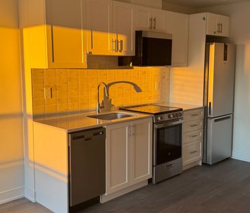 For Lease - 705 Davis Drive Unit# A811, Newmarket, Ontario - Photo 3