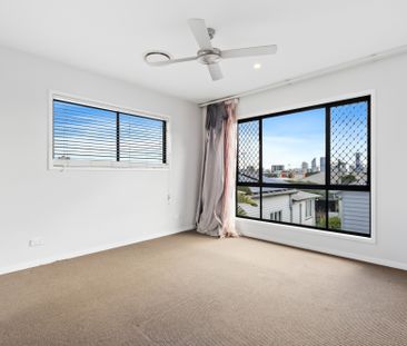 1/29 Ninth Ave, Coorparoo QLD 4151 - Townhouse For Rent | Domain - Photo 6