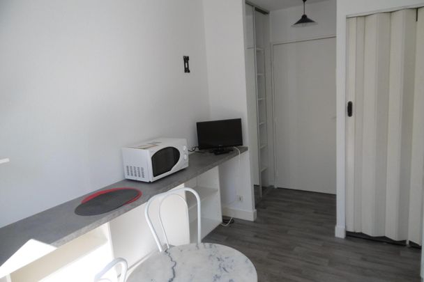 Location Appartement 1 pièce 13m² POITIERS 86000 - Photo 1