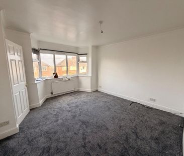 2 bedroom semi-detached house to rent - Photo 2