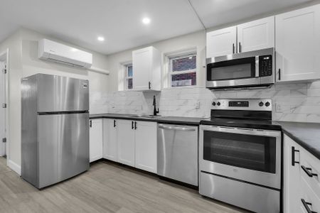 For Lease - 425 Mckenzie Avenue Unit# 2, London South, Ontario - Photo 5