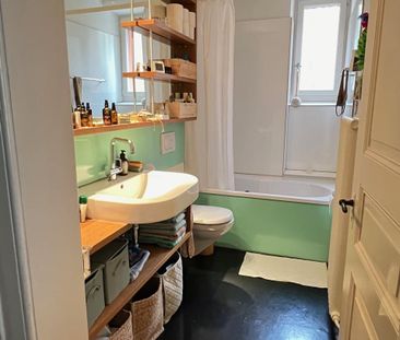 Zentrale, helle 2-Zimmer-Wohnung mit Bergblick zur Zwischenmiete - Foto 4