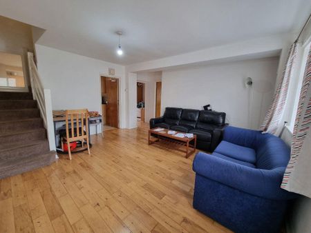 6 bedroom house to rent - Photo 3