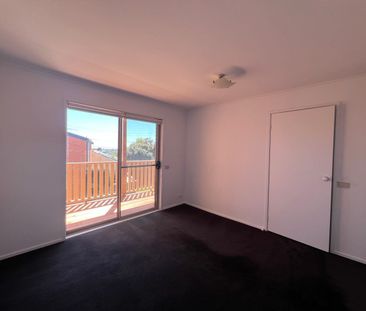 Low-Maintenance Coastal Lifestyle - Photo 6